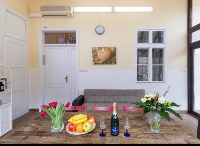 Apartment Stepanska Prague Exterior photo