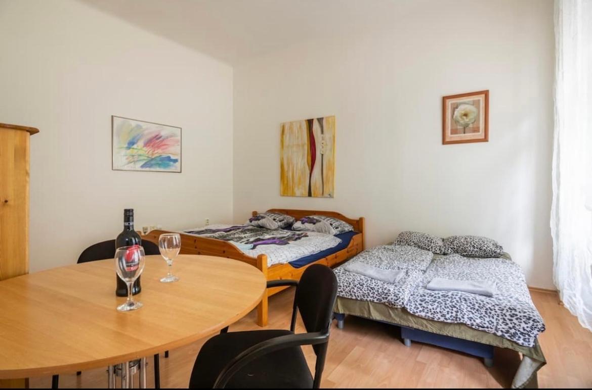 Apartment Stepanska Prague Exterior photo